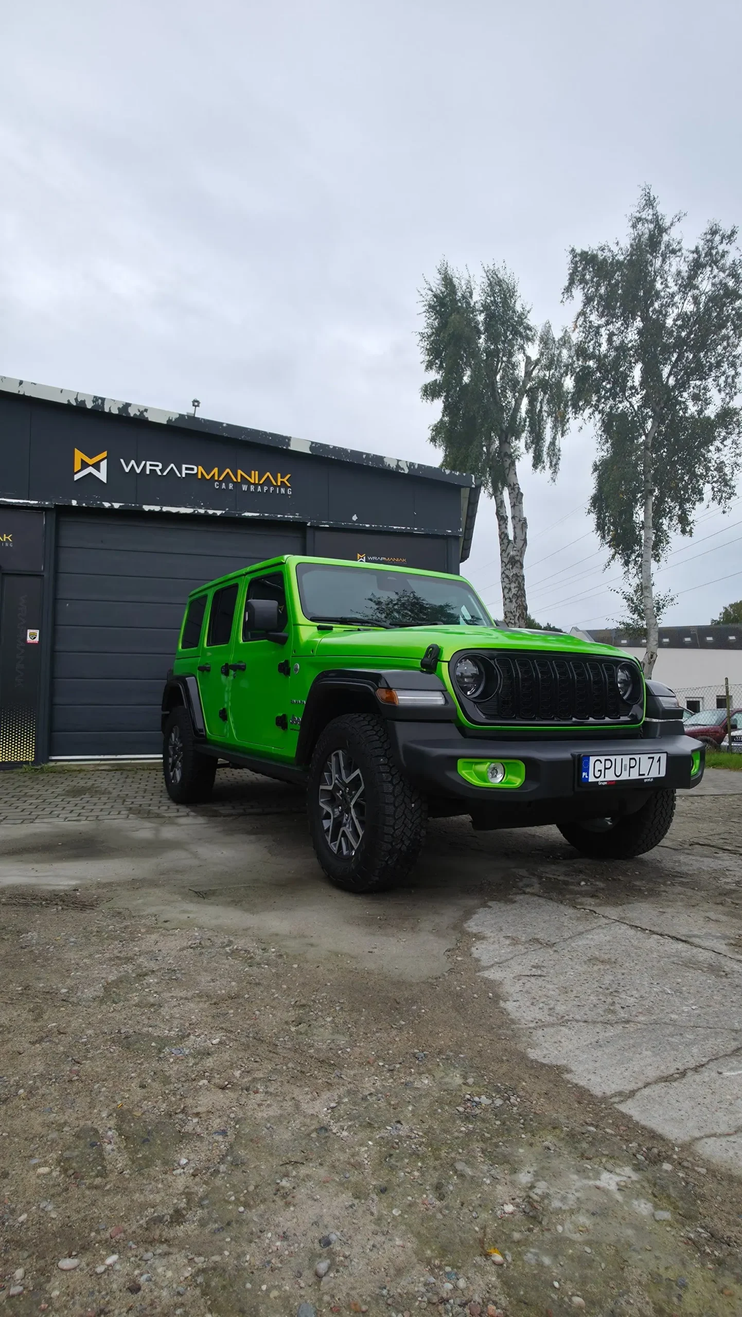 Mercedes AMG GT Dark Theme